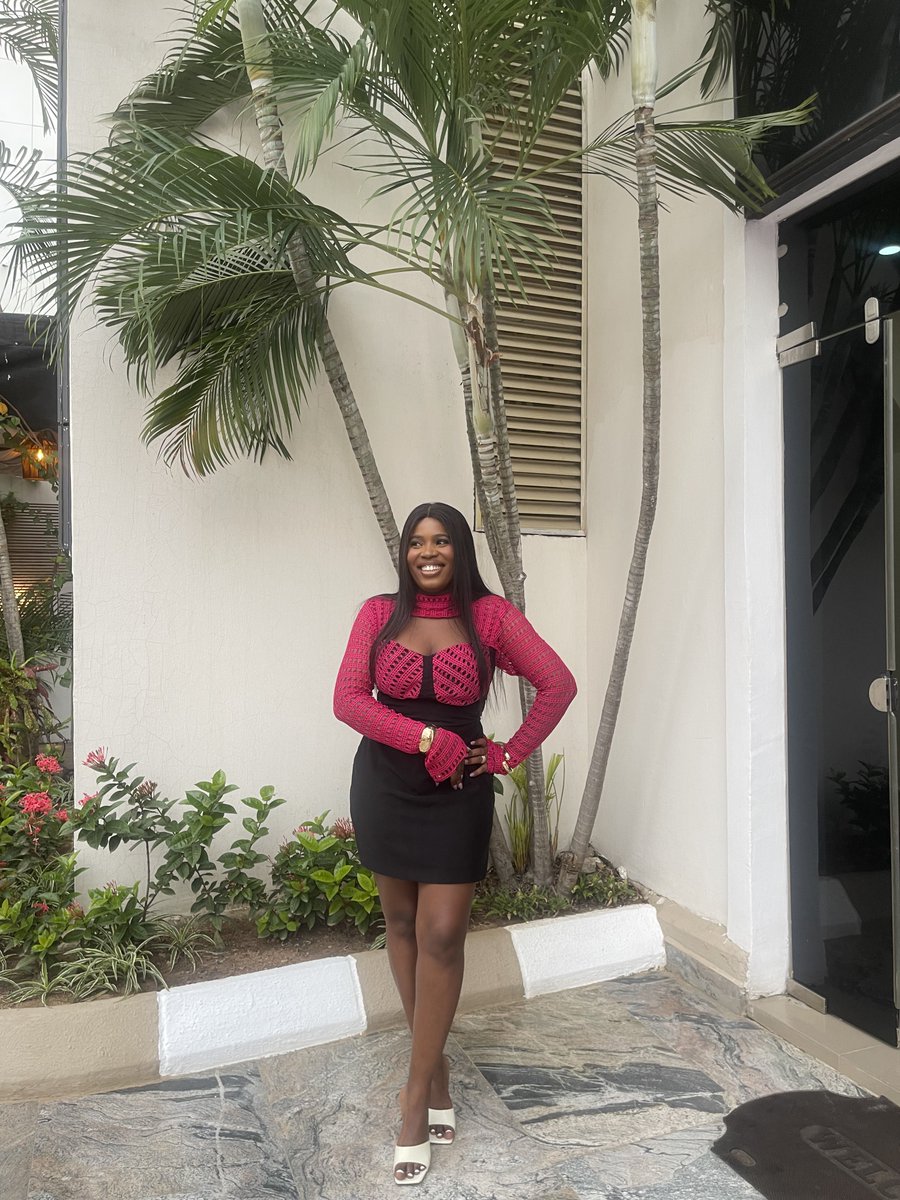 How can you ever go wrong with this dress??? 

Shop our RURU dress 
🖤Available in size 6-16 
🖤Price : 24k 
🖤Delivery takes 7-14 business days 
🖤Other colors can be sourced for 
#dress #fashion #fashionstyle #abujagotbabes #houseofzei