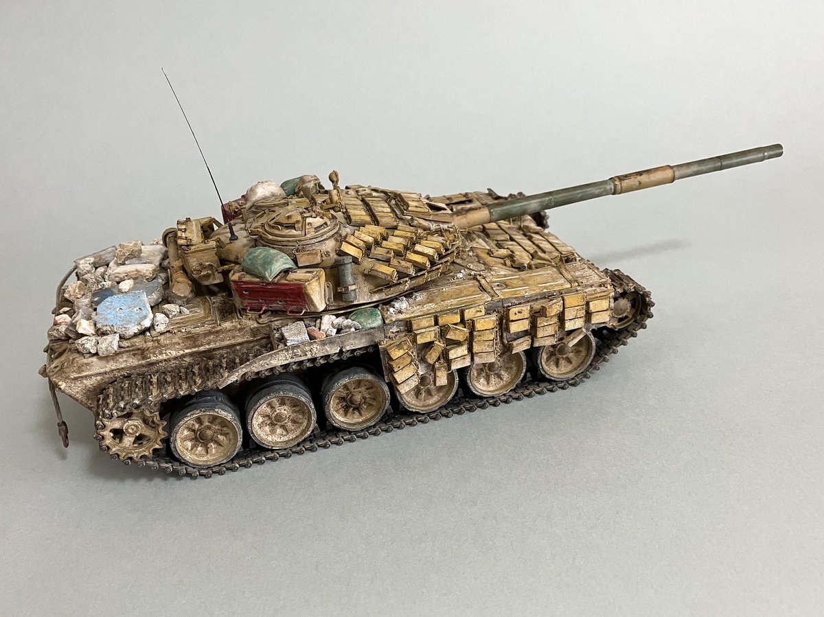 nekomanmaok's tweet photo. T-72くん画像その4
T-72AV@SYRIA
#戦車模型 #scalemodels #模型戦車道 #プラモデル #T72 #T72AV https://t.co/qGsmKXrjFF
