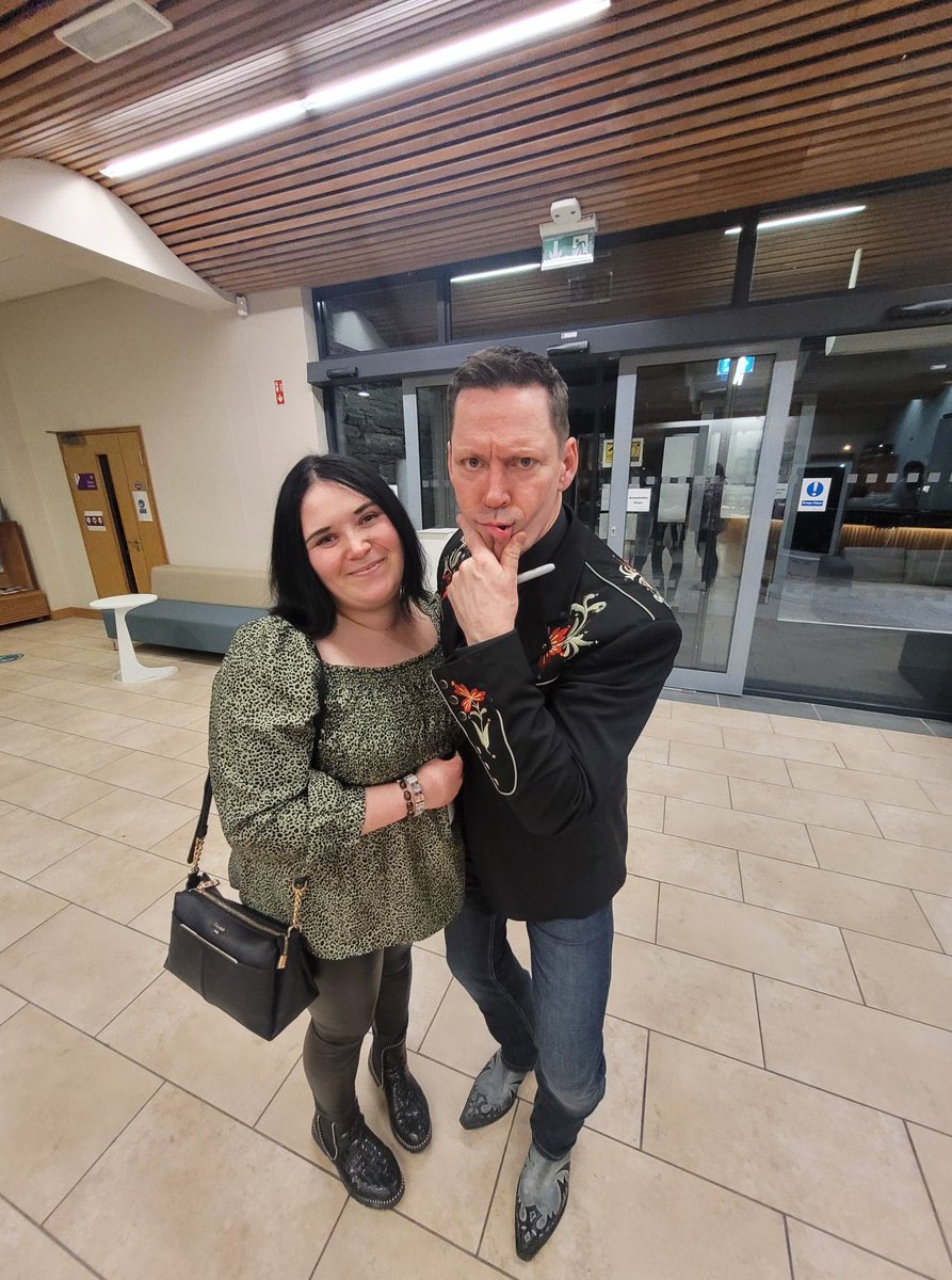 RobertmizzellF's tweet photo. Our photos with Robert at The Nashville Songbook Tour last year performing at The Strule Arts Centre, Omagh π#RobertMizzell #AdeleMizzell #MattLeavy #NoreenRabbette #KelanBrowne #NashvilleSongbookTour #StruleArtsCentre #Omagh https://t.co/zSXvPfXX6f