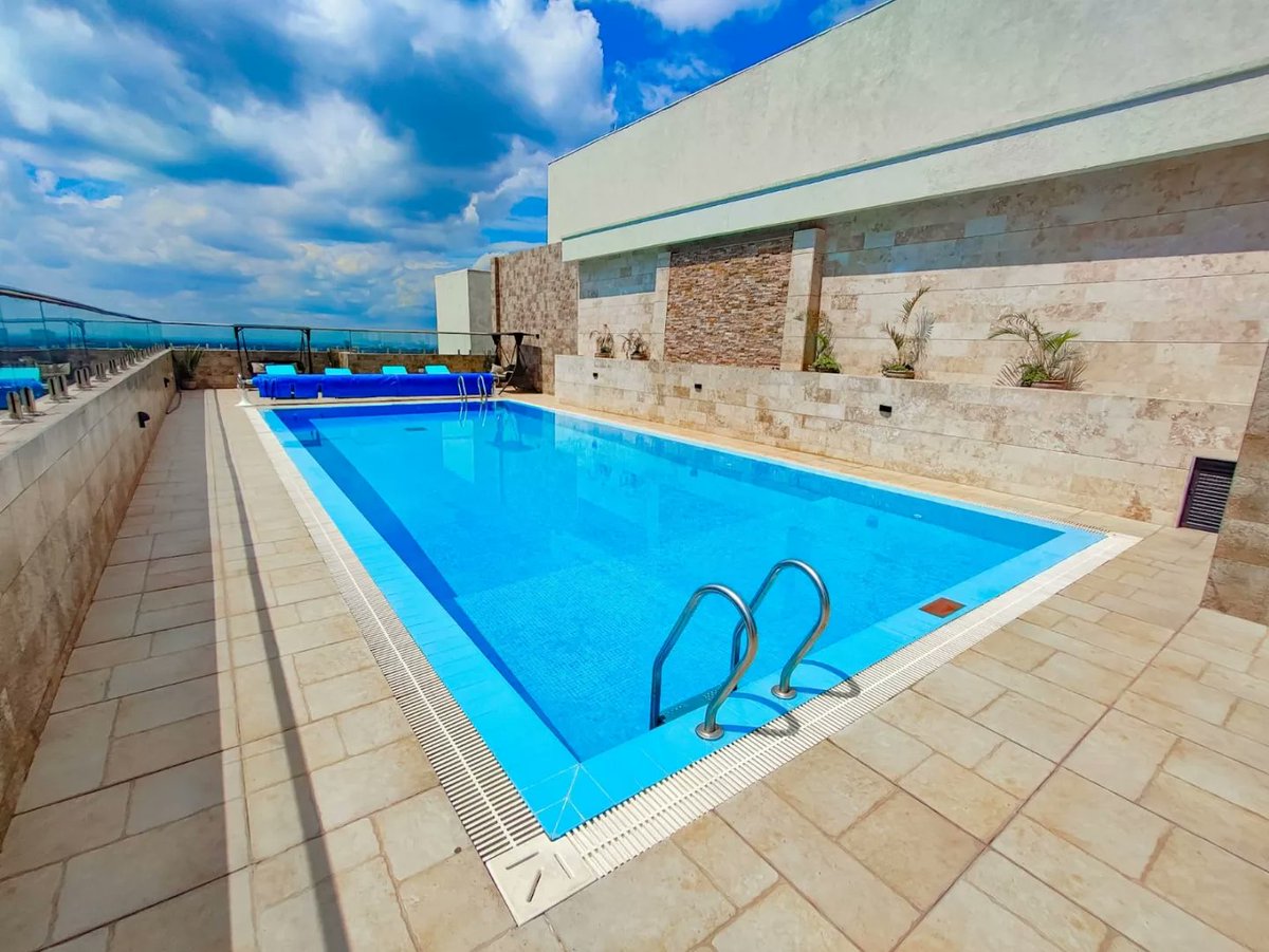 📍Elite Residency
💰💰 170,000 KSH per month or 8,000 KSH per night.

For more info, call/WhatsApp Eddy at 0743366176.

#NairobiLiving #LuxuryApartments #Westlands #CityViews #TravelKenya #NairobiLife #KenyaHolidays #UrbanLiving #FullyFurnished #HolidayRental #ApartmentForRent