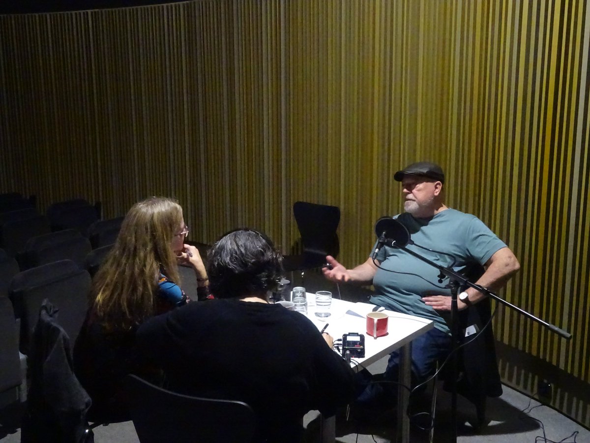 Ràdio Web MACBA (@radio_web_macba) on Twitter photo 1⃣Comencem x la mini-sèrie de 3 cap sobre Video-Nou 📻 A càrrec de Loli Acebal, <a href="/achedas/">André Chêdas</a> amb la col·lab de Ricardo Cárdenas <a href="/Risick/">Ricardo Cárdenas</a>. Juntes donen forma a 4 converses precioses amb Lluïsa Roca, Luisa Ortínez, Xefo Guasch i Carles Ameller rwm.macba.cat/ca/taxonomy_se… Memòria històrica! 1⃣Comencem x la mini-sèrie de 3 cap sobre Video-Nou 📻 A càrrec de Loli Acebal, <a href="/achedas/">André Chêdas</a> amb la col·lab de Ricardo Cárdenas <a href="/Risick/">Ricardo Cárdenas</a>. Juntes donen forma a 4 converses precioses amb Lluïsa Roca, Luisa Ortínez, Xefo Guasch i Carles Ameller rwm.macba.cat/ca/taxonomy_se… Memòria històrica!