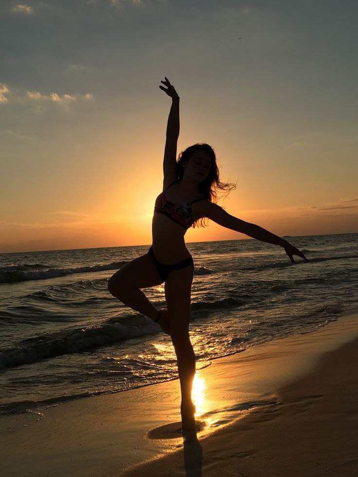 gao925016's tweet photo. #SummerSunset #BeachBikini
#SunsetVibes #BeachDay #SummerGlow https://t.co/dAgOv1f762