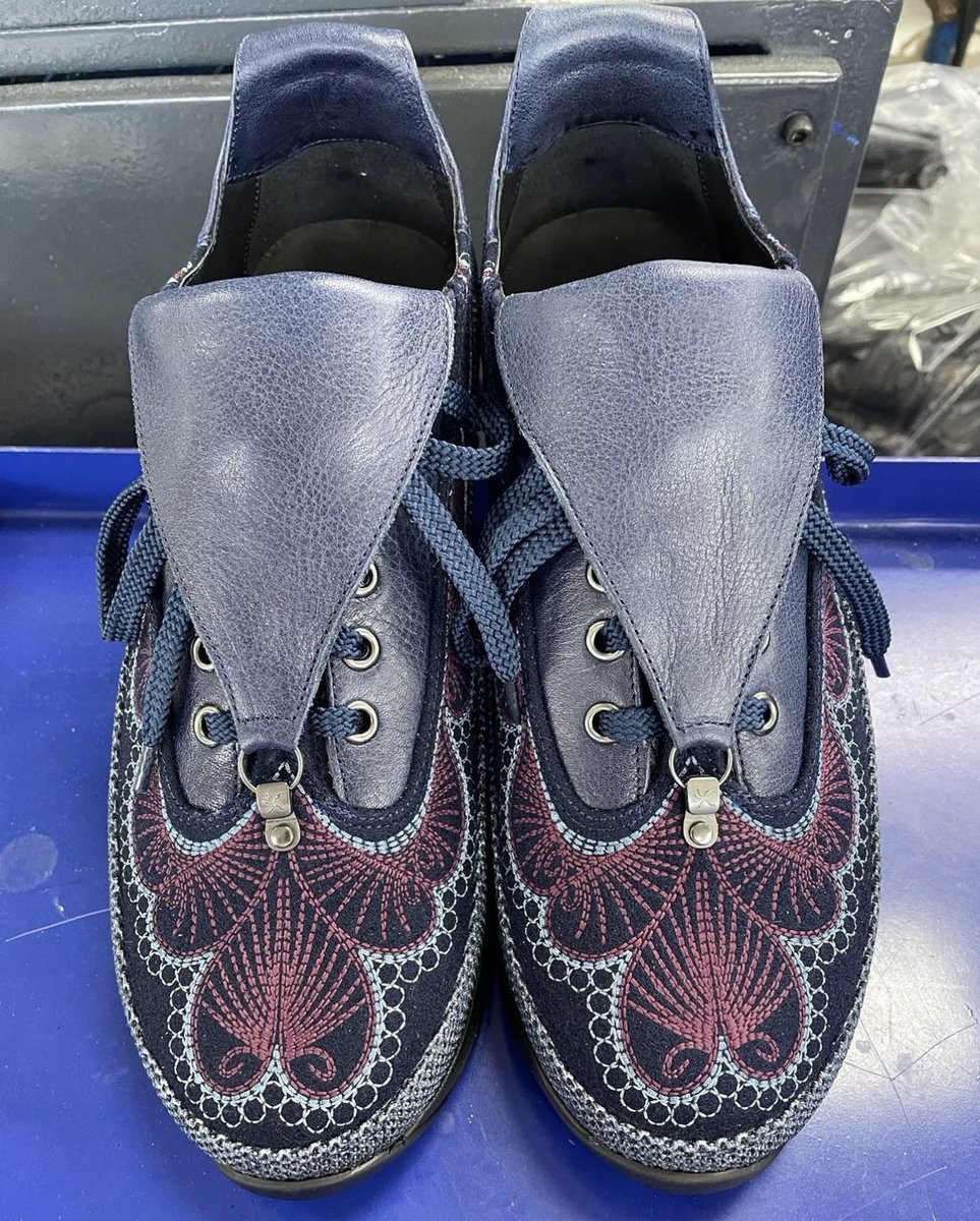 AttireSaint's tweet photo. Kiko Kostadinov - The embroidery details are crazy https://t.co/i9Dl8XV6zu