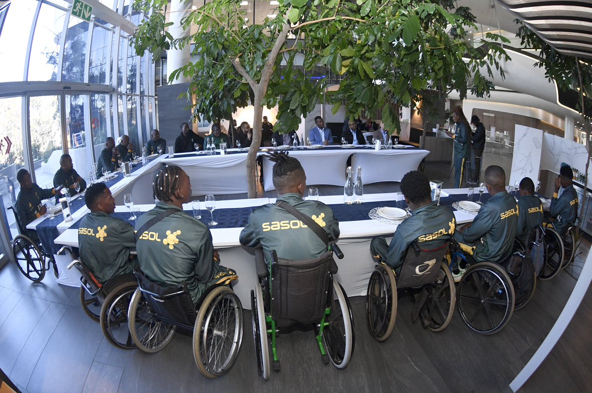 Paid a visit to our sponsor <a href="/SasolSA/">Sasol</a> for well wishes ahead of our trip to Libya; the welcome is always warm and we will represent the flag with pride.
#LiveTheImpossible