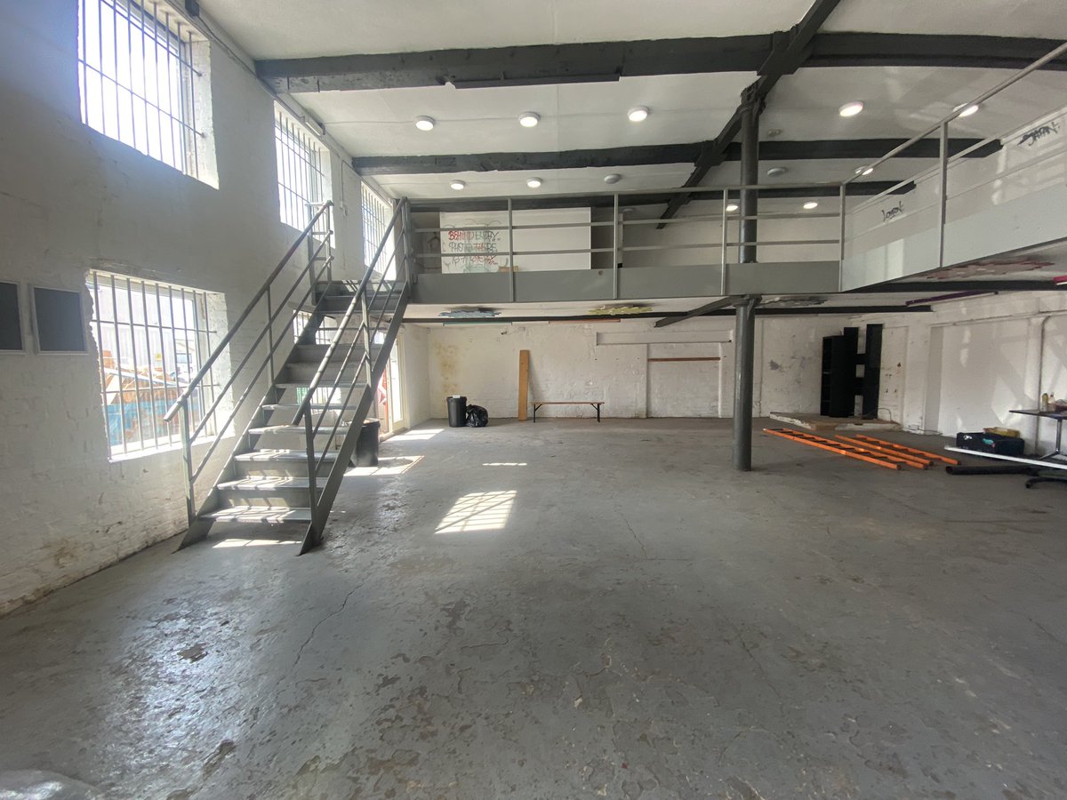 Baby’s signed her first proper lease!
Bitsys 2.0 incoming! 
I will update you when we are reopening! Just gotta slap some paint on first! 💖