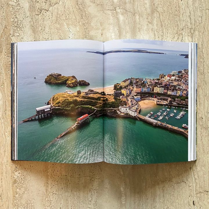 Peak District National Park tweet media