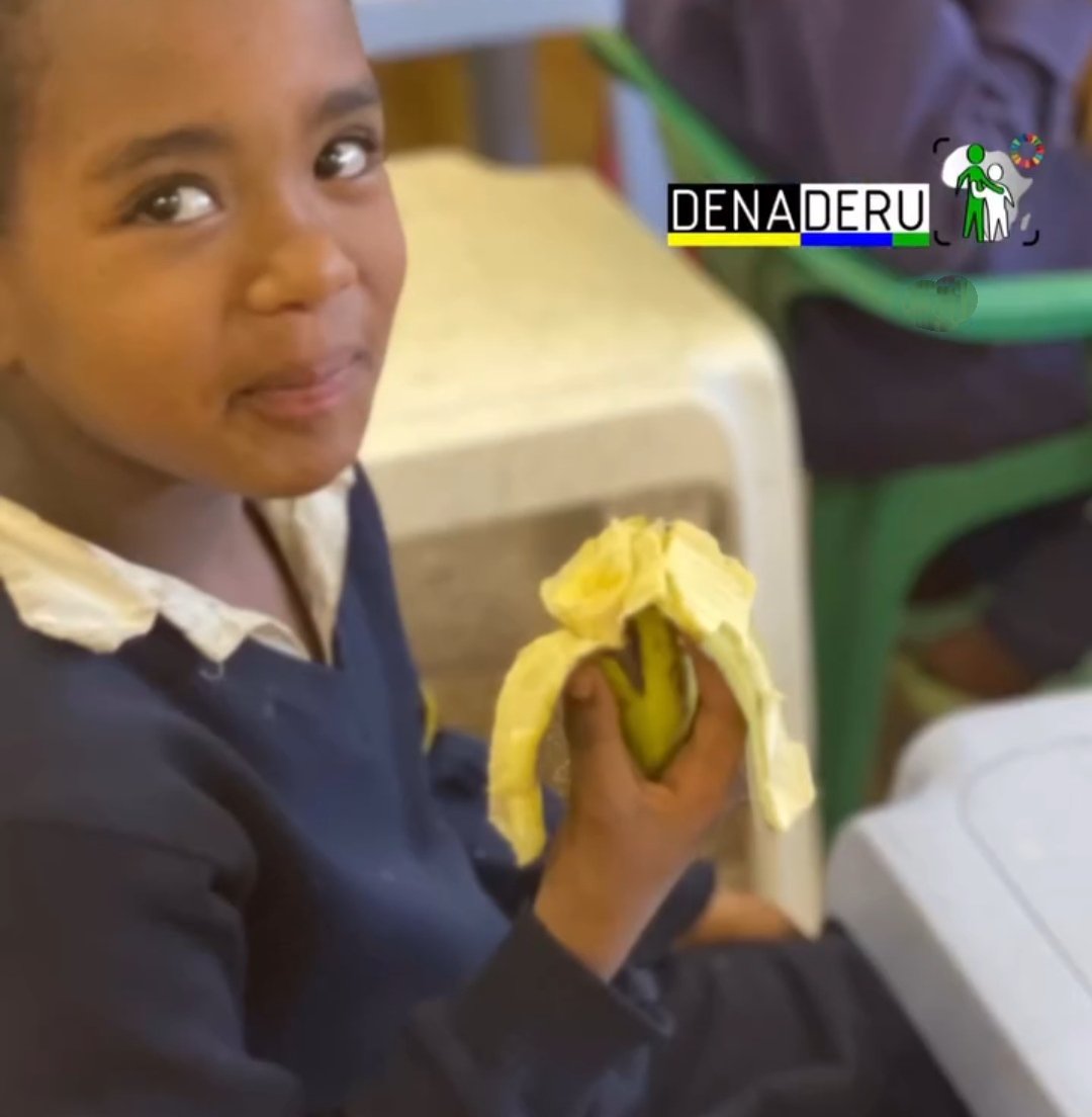 Proyecto de nutrición esencial en la Guardería de la Misión de los Salesianos de Don Bosco de Debre Zeit, Etiopía, para 100 niños (casi 300 en los meses de verano). 
1€/mes = 3Kg de plátanos, 5 barras de pan ó 2 litros de leche. 
teaming.net/denaderu-desay… 
<a href="/Teaming/">Teaming</a>  
<a href="/denaderu/">Denaderu</a>
