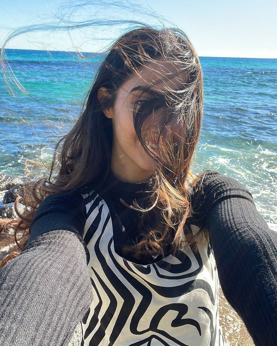 OnlyHeroines's tweet photo. #Simratkaur 🤩🥰 https://t.co/sozz7MvNvu