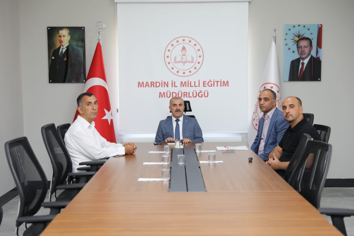 mardinilmem's tweet photo. Müdürümüz Sn. Murat Demir; Artuklu Halk Eğitimi Merkezince açık olan kurslar ile 2024-2025 eğitim öğretim yılında açılacak kurslar ve yapılan hazırlıklarla ilgili, İl Md. Yrd. Sabahattin Sümer ve Artuklu Halk Eğitimi Merkezi müdüründen bilgi aldı.
@Yusuf__Tekin 
@tuncay_akkoyun https://t.co/f5thfMR13i