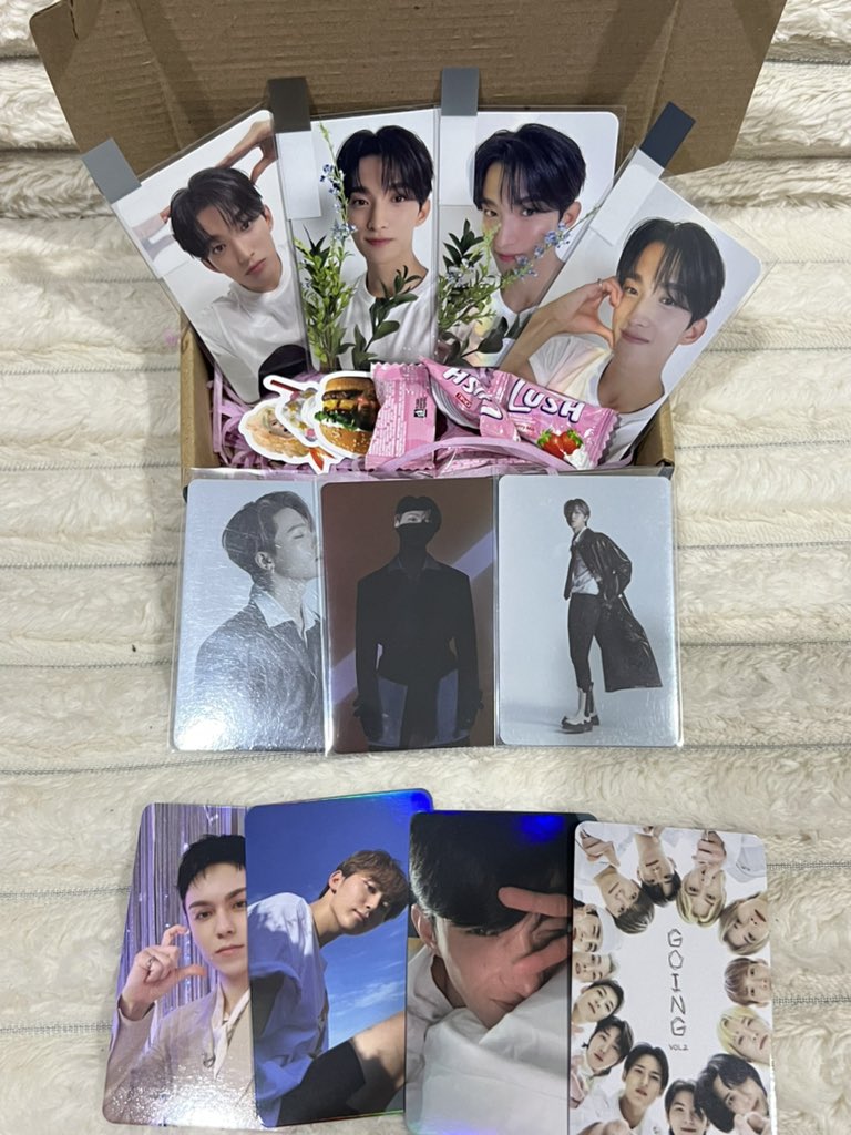 Nikajinnn's tweet photo. Thank you @xxjungkookie 🫶🏼 my DK dearver ay naka uwi ng matiwasay, the freebies are superb 🥹🥹 

#xxfeedbacks https://t.co/JUkDnBdOHF