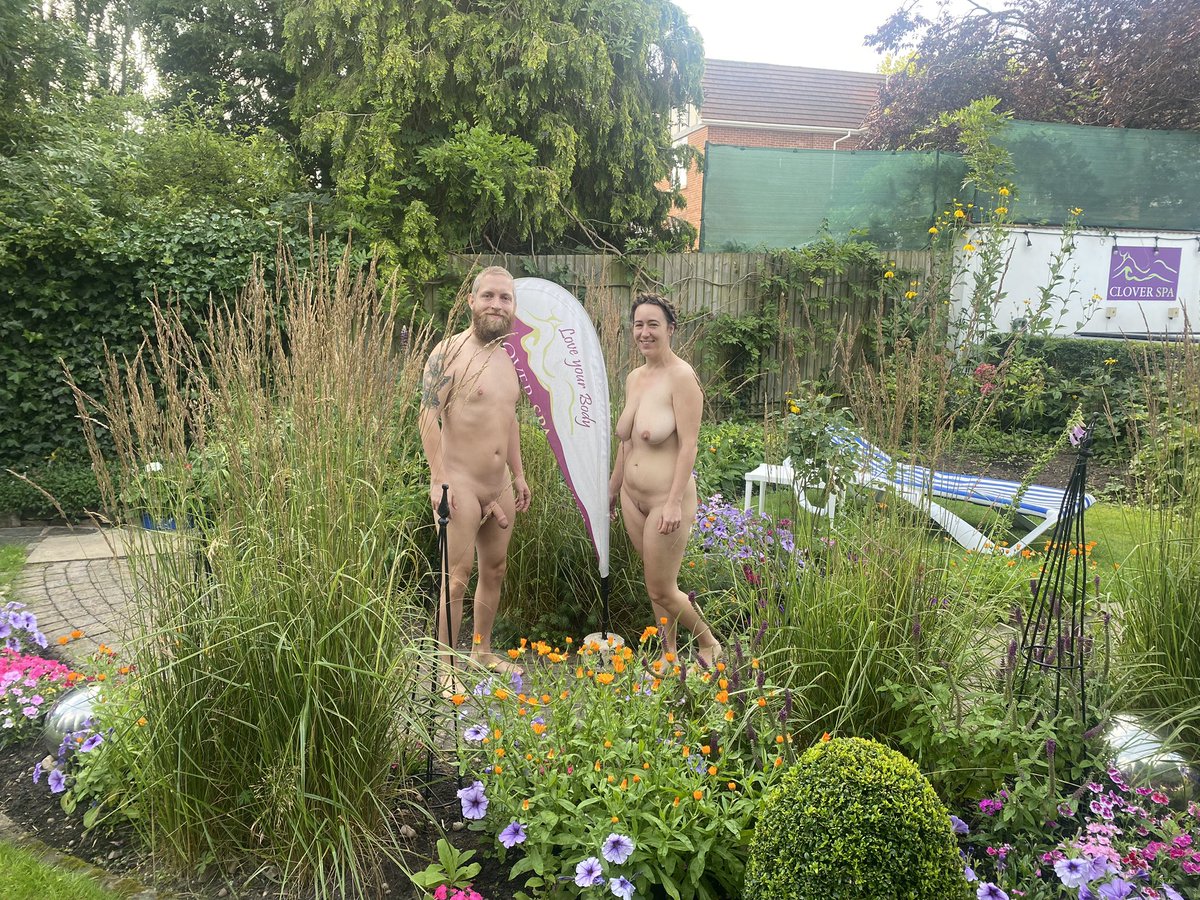 Cloverspa's tweet photo. Another beautiful day here in the sunshine ☀️.
#spaday #treatyourself #treatment #realxing #ownskincomfortable #overnightstay #nakeddinning #lunch #garden #bodyandnature #bodypositivity https://t.co/kALqAG46Uk