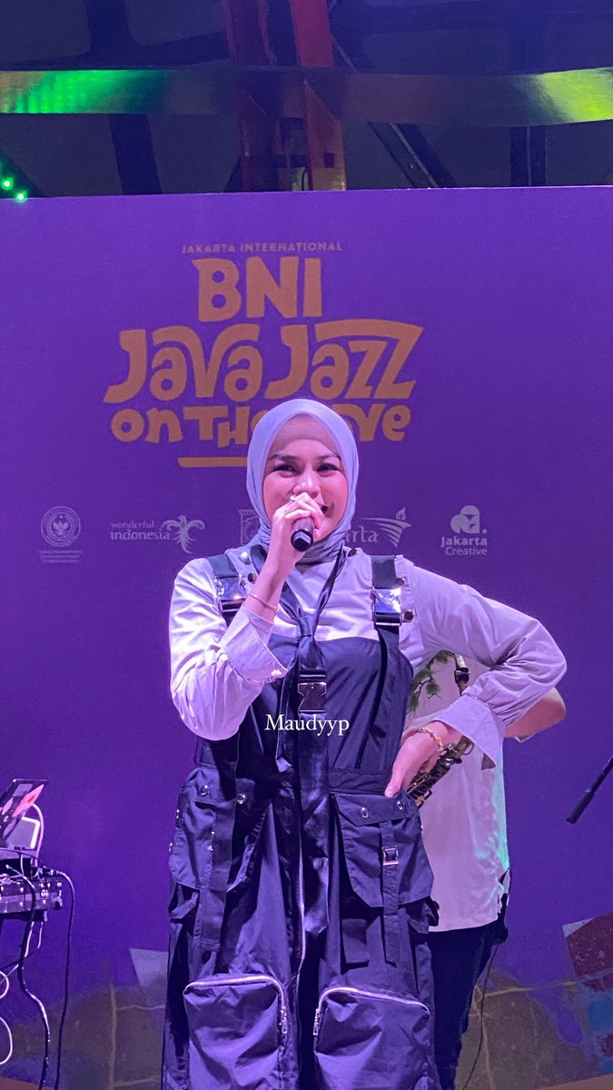 maudyypp's tweet photo. gapapa ya latepost? ini salma nya cantikbgttt jadi aku gamau nikmatin sendirian๐
โ #SalmaSalsabil di #BNIJavaJazz Kemvill https://t.co/Uc3fucvjWq
