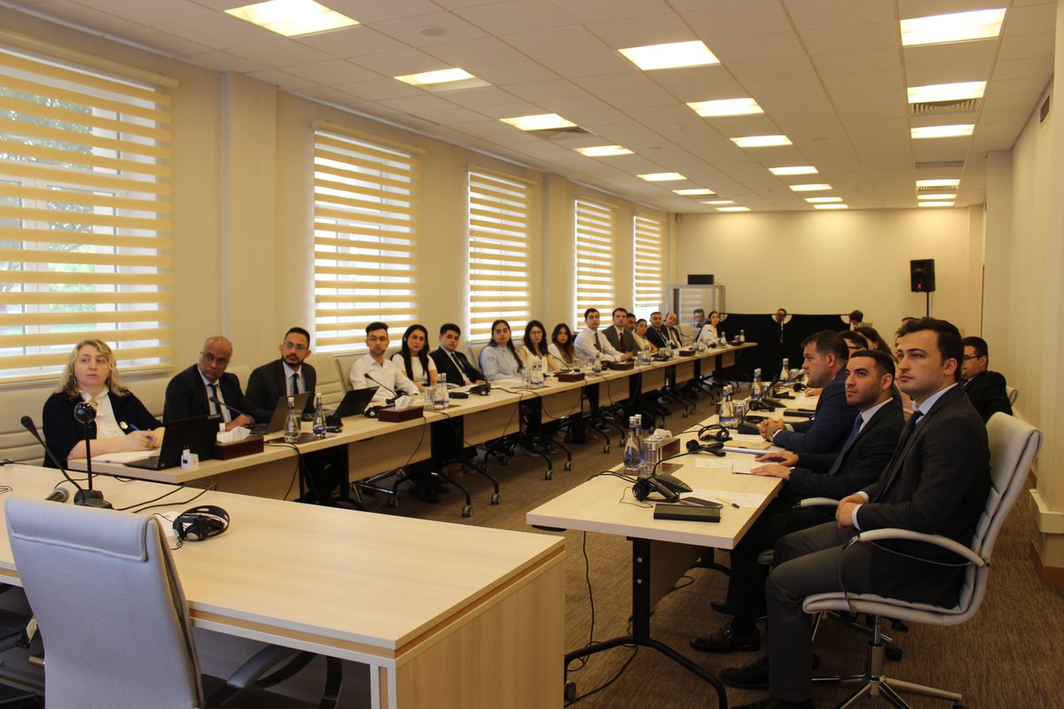 maliyyegovaz's tweet photo. #Maliyyə Nazirliyində #iqlim trendləri və onun makro-#fiskal təsirləri ilə əlaqədar tədbir və praktiki seminarlar keçirilib
#MaliyyəNazirliyi #BeynəlxalqValyutaFondu #BVF #InternationalMonetaryFund #IMF
🔗 https://t.co/wUbpjfElsE https://t.co/REBz0jZR5u
