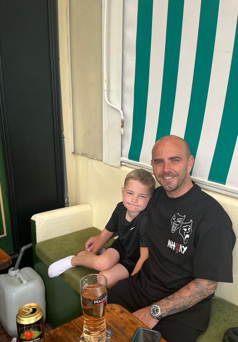 PaulHaining's tweet image. Think he’s enjoying himself, boy can never smile 😂