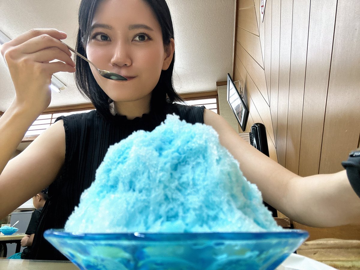 📍 蜂楽饅頭 熊本上通店 熊本夏の風物詩。コバルトアイス。 鮮やかな