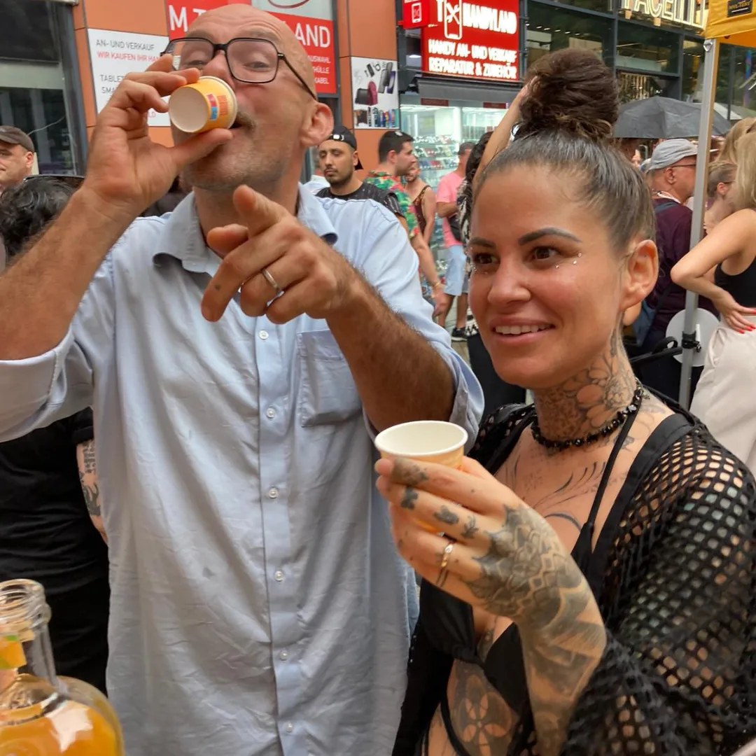 Unser recap vom Wochenende✨
Schön wars - ein Fest!🌈Danke 3. <a href="/stuttgartpride/">Stuttgart PRIDE</a> 
🌞Ihr alle macht unsere Stadt bunt und liebenswert.

#schönreinmanufaktur #schönrein #manufaktur #csd #csdstuttgart #stuttgartpride #gaypride #stuttgart #0711stgtcty #0711 #vielfalt #toleranz