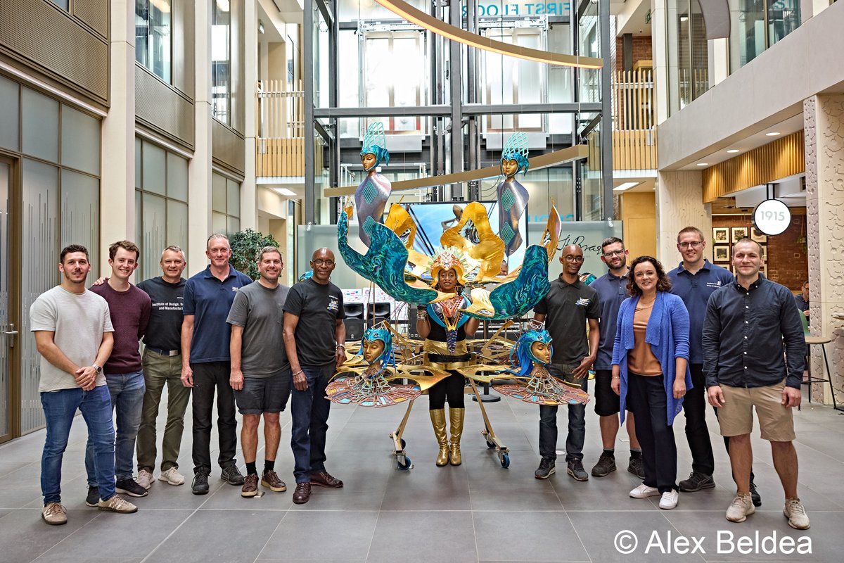 UniversityLeeds's tweet photo. Achieving the “almost impossible” with handmade design 🤩

Using mechanical elements, @HighEsteem1 and our technicians in @LeedsUniEng have created a showstopping carnival costume that will be worn at the @CarnivalLeeds parade.

Find out more⬇��
https://t.co/rrY3ylKnTF https://t.co/GbeZig8Y7N