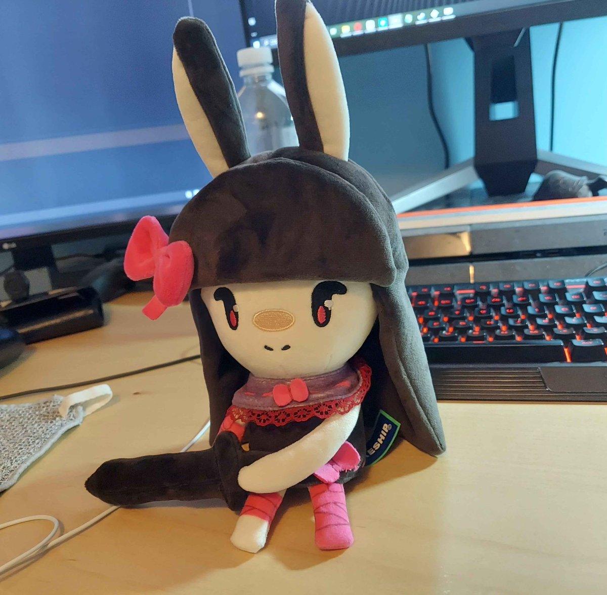 rabbitandsteel's tweet photo. It's here!!
You can finally purchase your very own Heavyblade Rabbit!  Or at least a plush doll of one; Heavyblade Rabbit does not really exist in this cruel, cruel world of ours.
Comes with a small, heavy blade, and sits upright on your desk due to her long hair!
Link below! https://t.co/axX40PuuiR