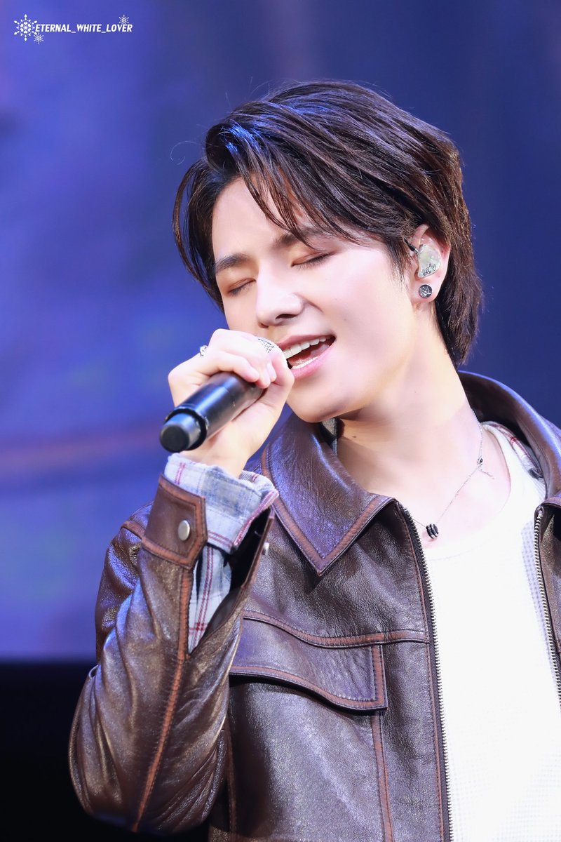 LEV_WHITELOVER's tweet photo. 20240728 TOKYO TIME TO TALK
#LEV #레비 #レビ
#A_I_BAE #LEV_A_I_BAE
#ExchangeID
#왕즈하오 #WANGZIHAO #王子浩 https://t.co/axGCcvtYcP