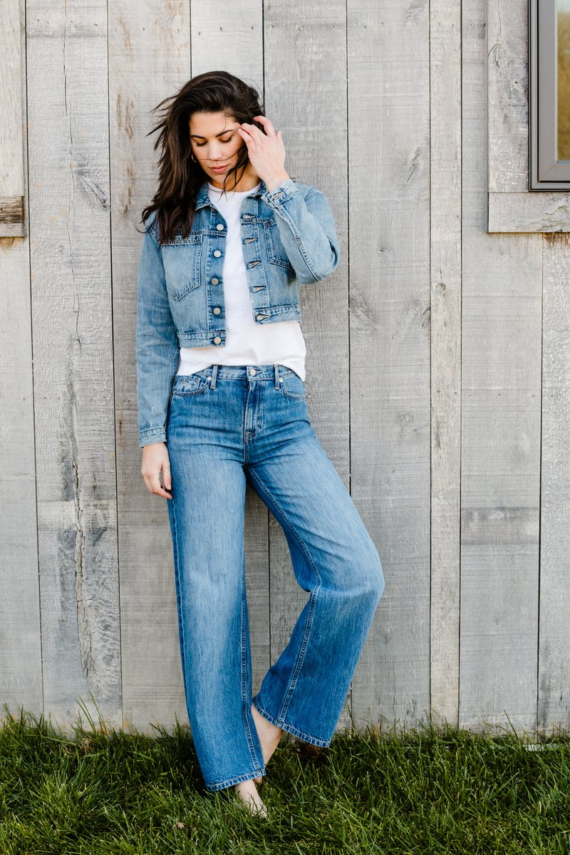 The jacket of your (denim) dreams is available NOW! Shop the Madelin Cropped Jacket today ✨ ableclothing.com/products/madel…