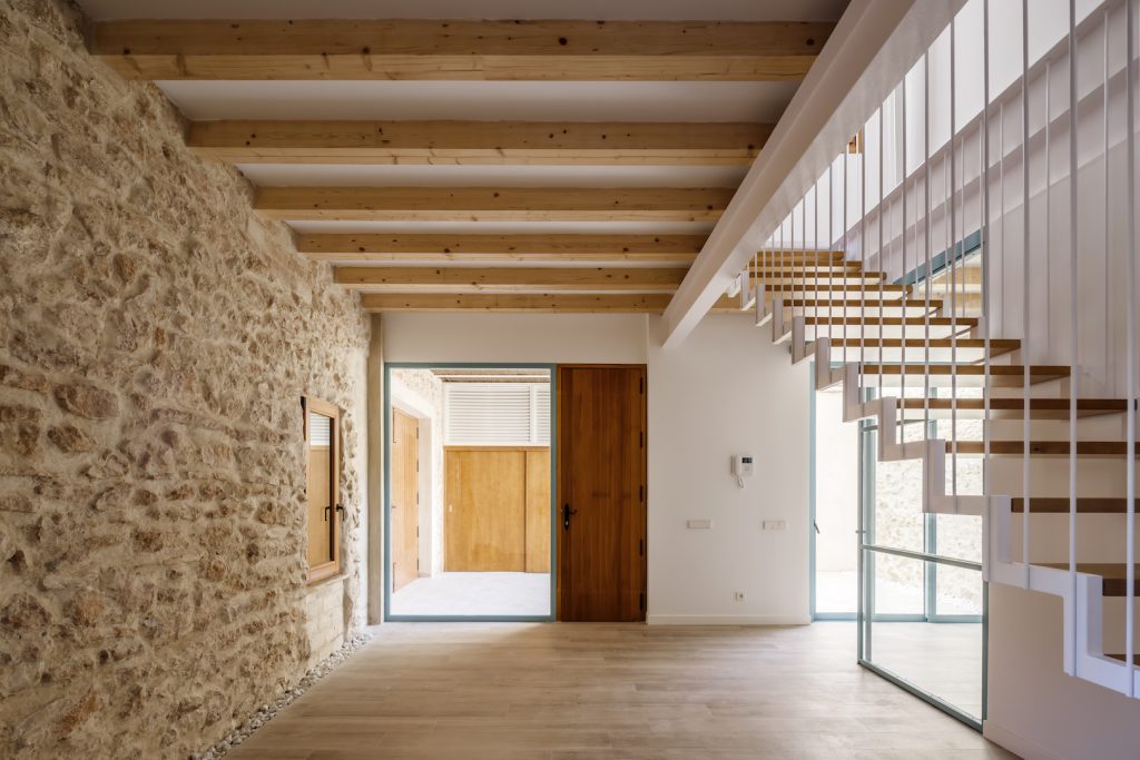 Maderayconstruc's tweet image. Casa Paqui 👉 ow.ly/6CwW50QCmHf 

#Arquitectura Mentrestant 📸 Alejandro Gómez Vives #Arquitecturademadera #MaderayConstrucción