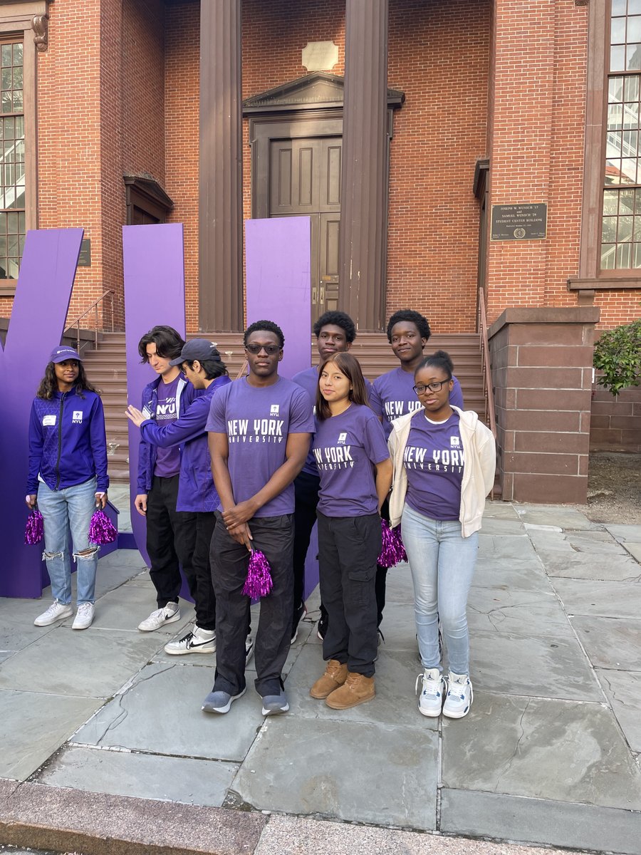 In keeping with the recent #NationalInternDay, join us in celebrating our #studentinterns!
Applied, work-based learning experiences like #paidinternships increase skills, enhance social capital, and offer direct pathways to job offers and jobs. #DareToDAUS #VioletPride