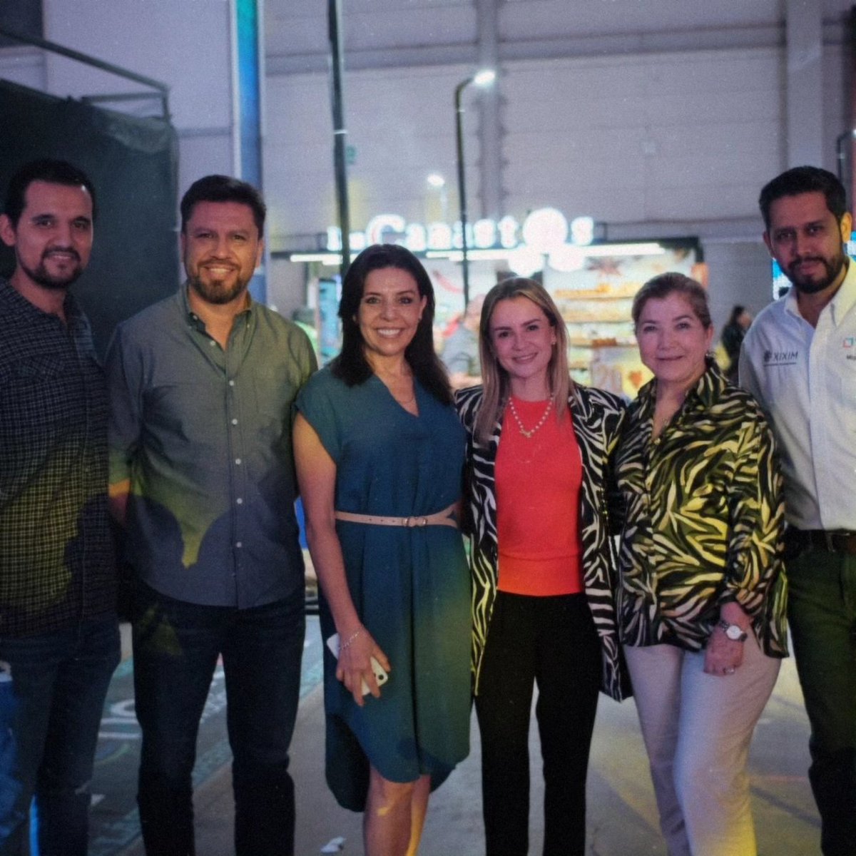 CCEDGOMX's tweet photo. La Directora de @DMFEyT_Dgo, @Valeriagtzv, visita la #Exponencial2024.✨🚀

➡️En compañía del Presidente del #CCEDurango, @montelongo_raul y @alextregam, Pdte. del @CEJDurango, recorrieron los diferentes stands que conforman este importante proyecto empresarial. https://t.co/A1voIhBKHm