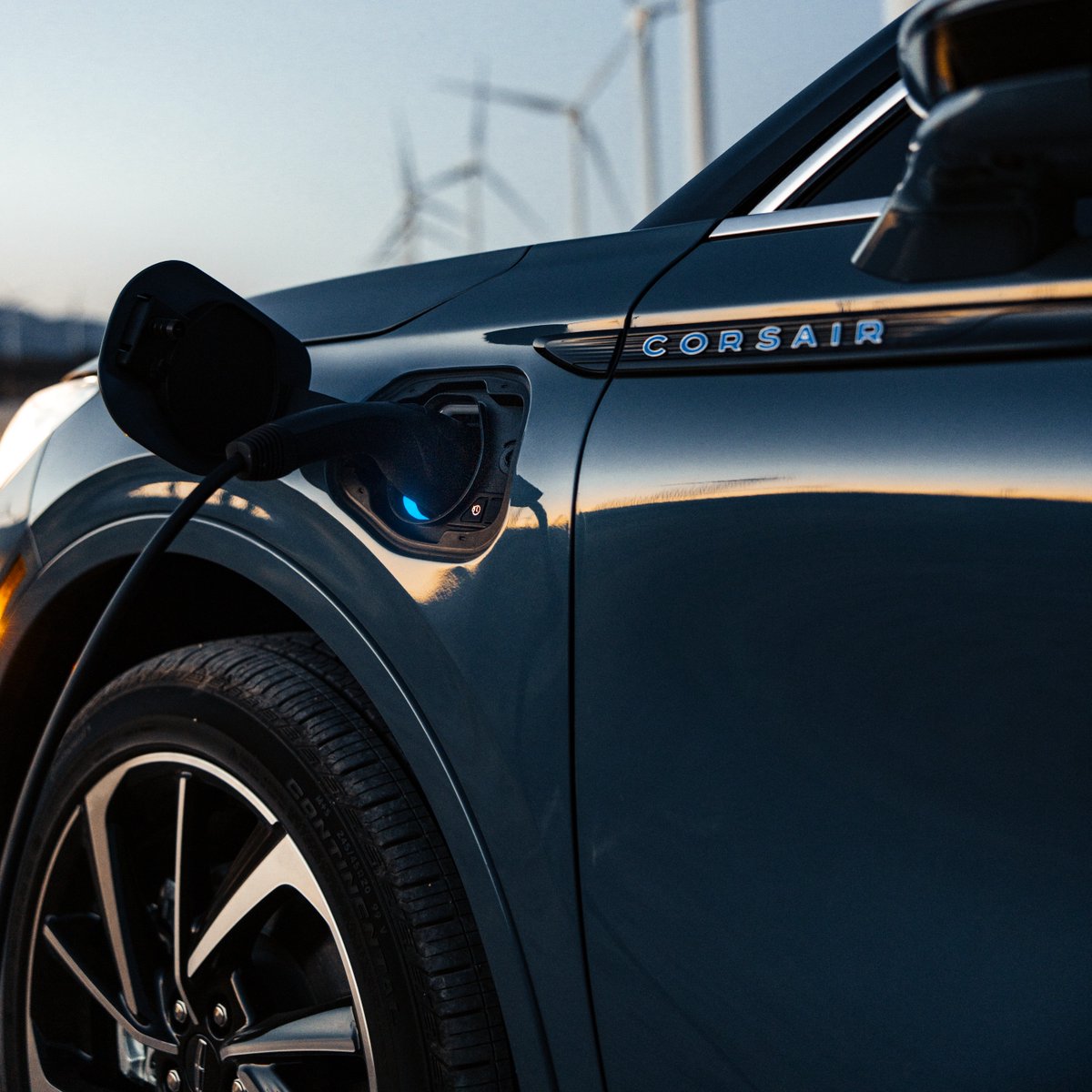 LincolnOfTroy's tweet photo. The Lincoln Corsair® Grand Touring allows you to experience plug-in hybrid electric power without compromise. https://t.co/c6LdyXzvDE