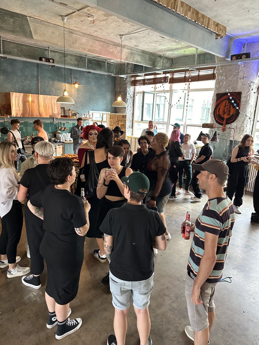 TikTokComms's tweet photo. We recently celebrated the LGBTQIA+ community in Berlin as part of our #ForYourPride campaign. 🌈✨ The event promoted visibility both online and offline, featuring a talk on using TikTok as a "Safe Space", presented by @RosaMagDE and creator @havimuva on TikTok. https://t.co/JRU4AI0Z3U
