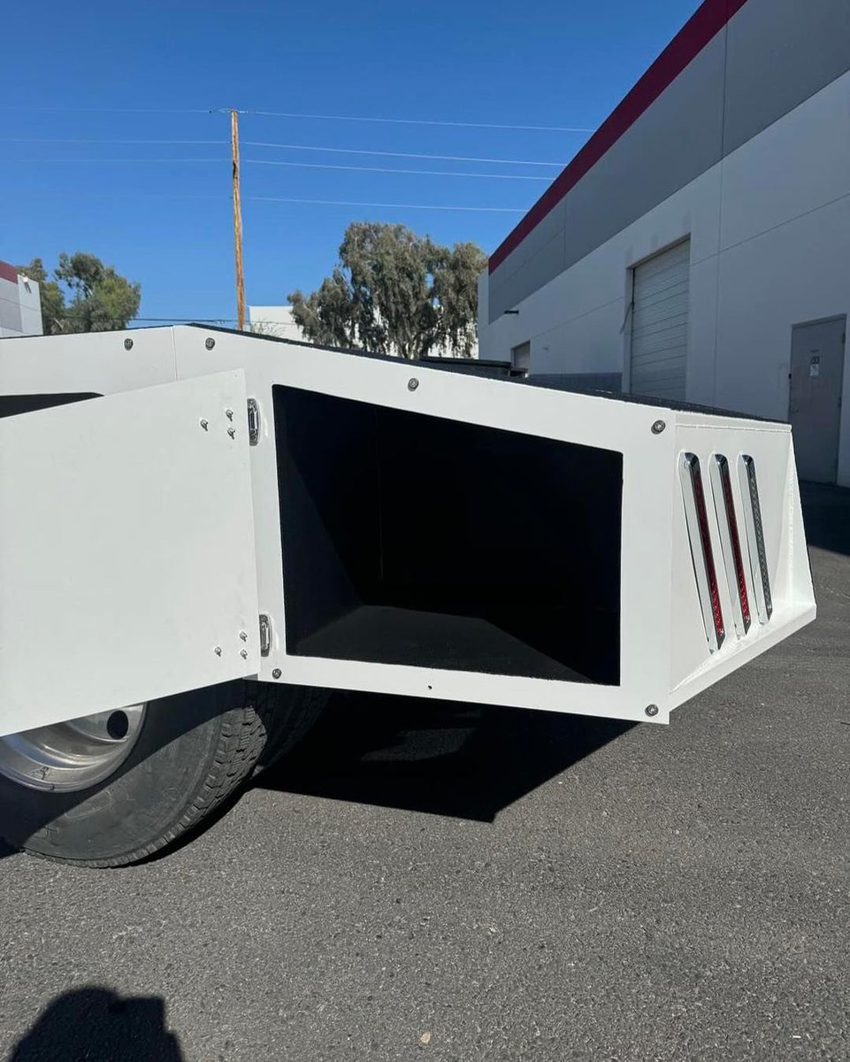 LINEXProtects's tweet image. When large vehicles demand top-notch protection, LINE-X is your go-to. This Volvo hauler received our LINE-X Premium protection, safeguarding the deck and boxes from wear and tear. Trust us to keep your big toys in prime condition! 

📸: linexofwestphoenix on IG 

#LINEX #LINEXIT