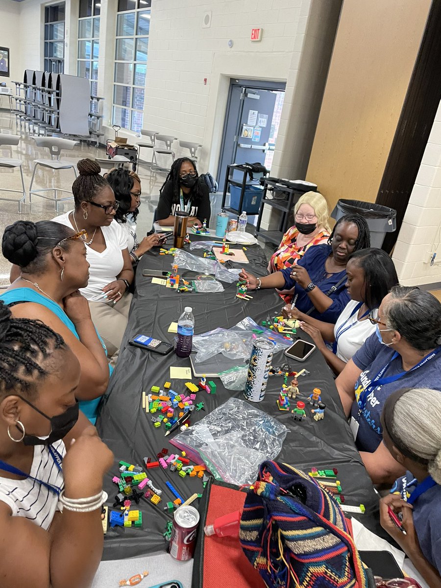 nate_innovate's tweet photo. @SEstarsR2 building w #LEGOSeriousPlay this morning to build collab and connections: not being nightmare colleagues, core identity and team spirit! @DrFolkInnovates @WhitneyProwell https://t.co/0iQ2ZfpvPK