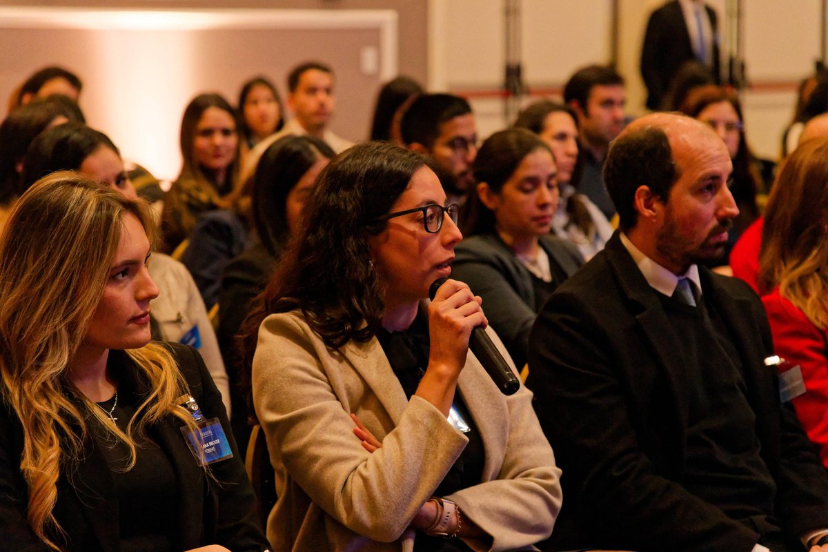 monicarecalded's tweet photo. La interacción de la AAT con las empresas y sus representantes, son espacios relevantes para discutir las inquietudes y la necesidad de continuar ajustando, facilitando y simplificando las regulaciones laborales para ahorrar costos de formalización y mejorar las condiciones laborales de los trabajadores. Agradecemos al Estudio @ferrere por la invitación donde hablamos sobre la generación de empleo, la perspectiva de las reformas de la seguridad social, la nueva normativa de inspección y fiscalización laboral, la importancia de la medicación obrero patronal y las nuevas regulaciones de planillas laborales, pero donde además escuchamos sugerencias sobre cómo facilitar el acceso a información y adaptar medidas de modernización dentro de las atribuciones de la autoridad administrativa del trabajo.