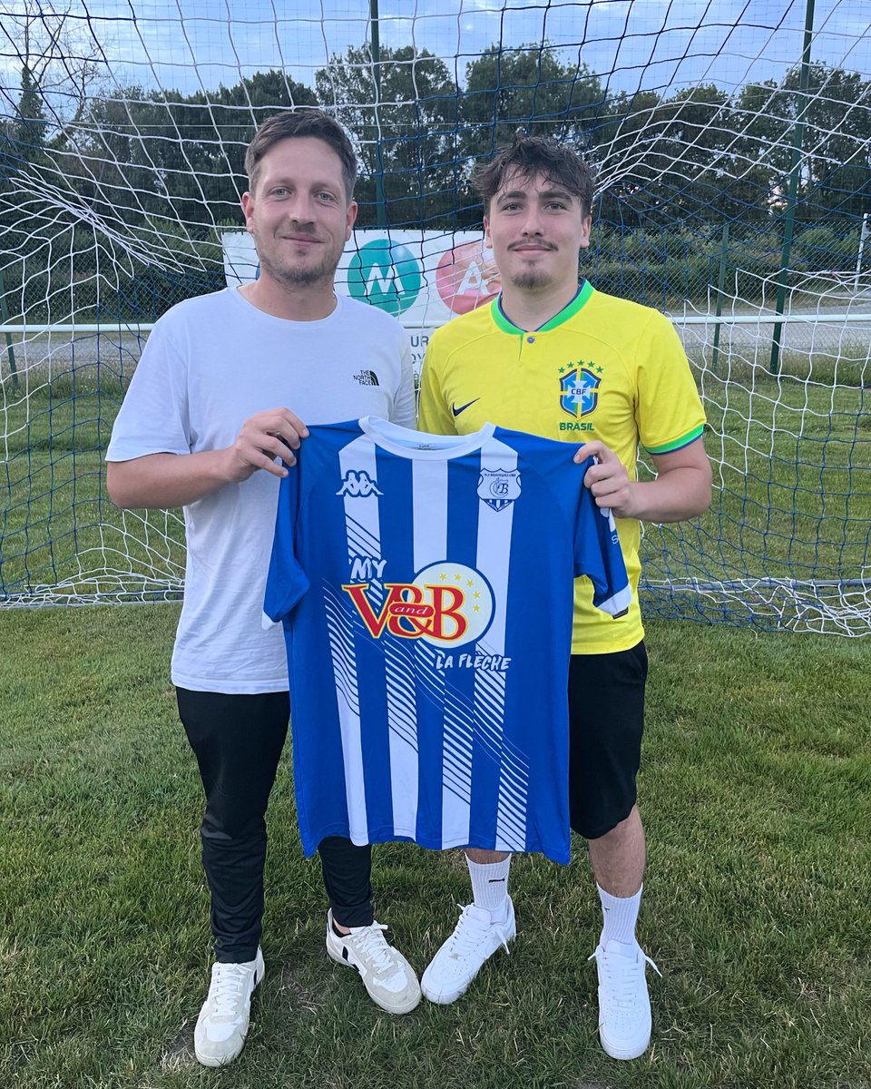 UsBazouges's tweet image. 🔝 MERCATO 🔝

Ethan Rouziou est un joueur sénior !

Formé à Clermont Creans, Ethan est revenu dans l’Entente il y a 2 ans pour finir sa formation sur une très belle saison avec les U18 (champion de D1).

Nous lui souhaitons une très belle saison parmi nous !

Bienvenue Ethan🤍💙