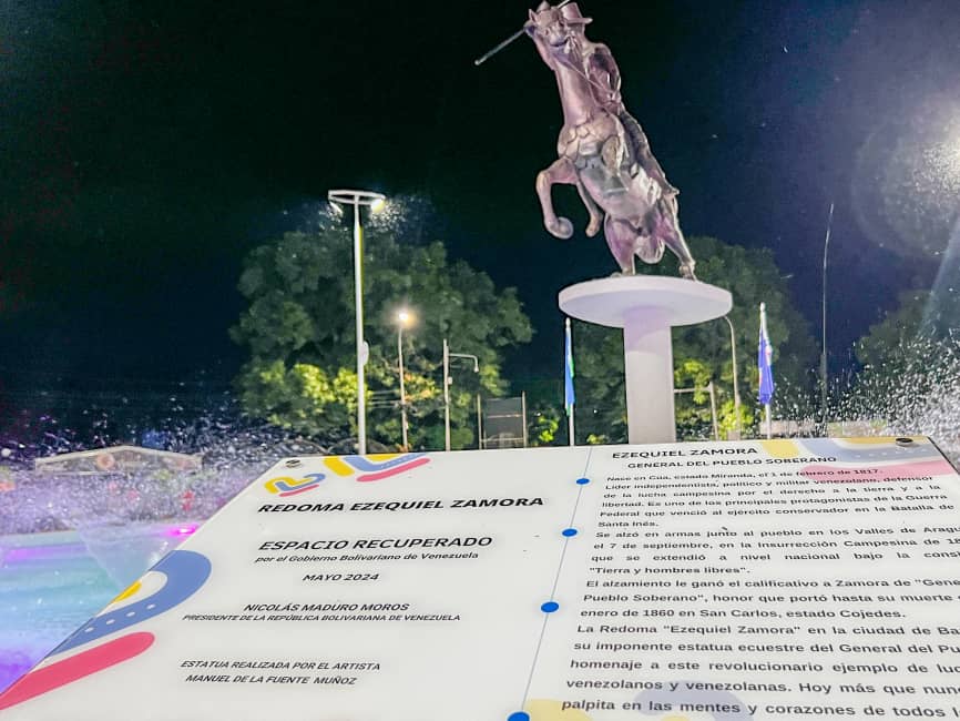 Misión Venezuela Bella (@mvzlabella) on Twitter photo Condenamos la agresión de grupos violentos de la oposición a la Redoma Ezequiel Zamora de Punto Fresco en #Barinas. Se trata de un espacio público emblemático para todo el pueblo barinés y recientemente recuperado y embellecido por la <a href="/MVzlaBella/">Misión Venezuela Bella</a>. Nuestro llamado es a la paz y a Condenamos la agresión de grupos violentos de la oposición a la Redoma Ezequiel Zamora de Punto Fresco en #Barinas. Se trata de un espacio público emblemático para todo el pueblo barinés y recientemente recuperado y embellecido por la <a href="/MVzlaBella/">Misión Venezuela Bella</a>. Nuestro llamado es a la paz y a