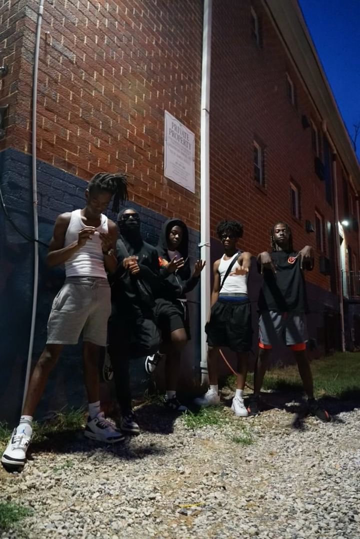 ocu5400's tweet photo. Dem young niggahs yall cant gaurd 💯 https://t.co/8rdIo0AhBQ