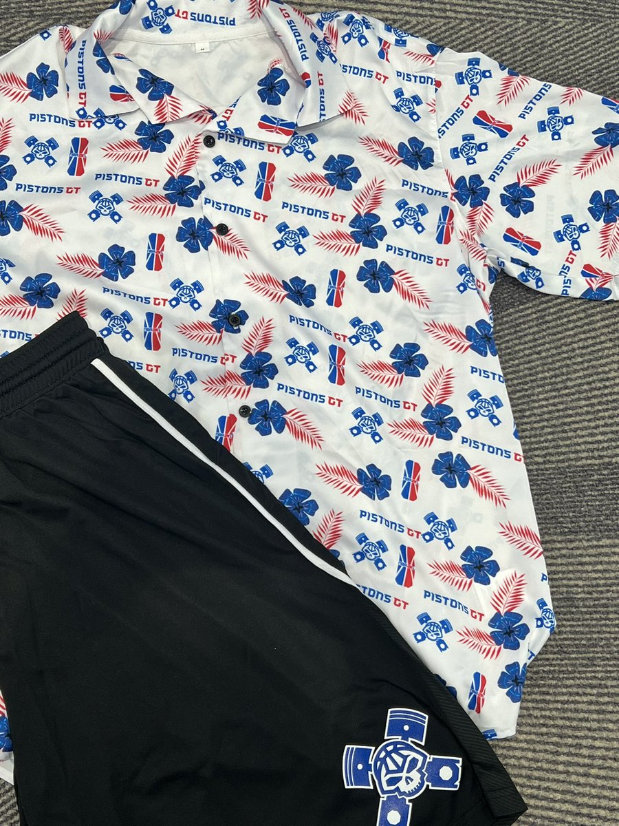 Who wants this fit?🔥

👀 Repost this to win 👀

Giveaway ends tomorrow at 12:00PM ET!