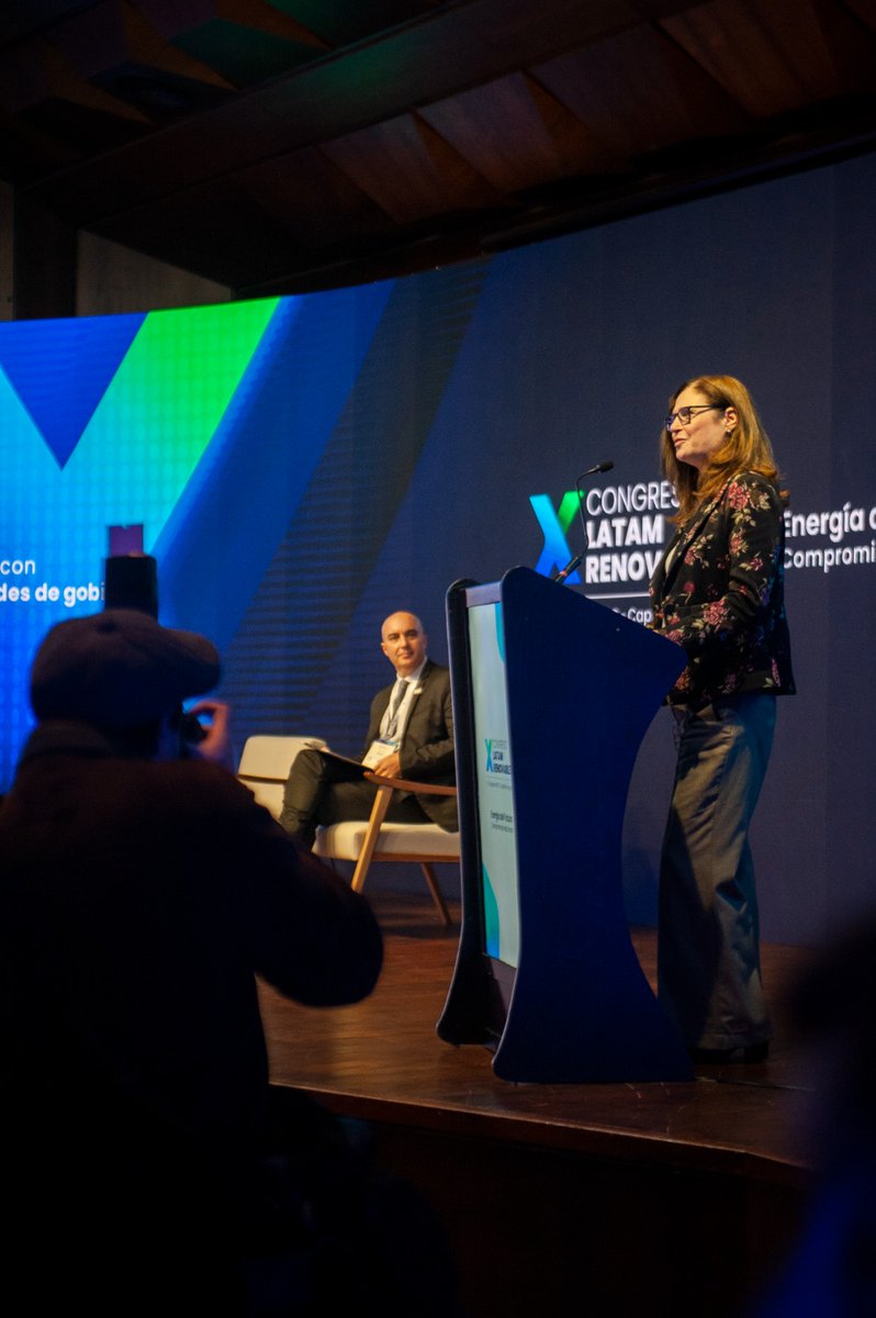 auderuy's tweet photo. Finalizamos una mañana intensa en el #LATAMrenovables. Tuvimos la apertura oficial a cargo de Marcelo Mula y Elisa Facio, seguida por las perspectivas de Silvia Emaldi y Alejandro Stipanicic sobre las empresas públicas. Continuamos con la sesión "Energía del Futuro, Compromiso Nacional". Ahora, pausa para el almuerzo. Retomamos a las 14.30. #EnergíaDelFuturo #CompromisoNacional