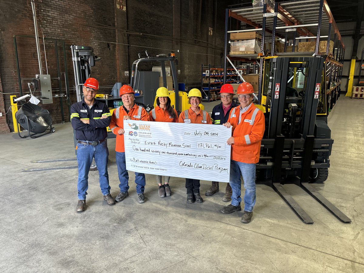 cocleandiesel's tweet photo. @Evraz Rocky Mountain Steel Mills was awarded grants totaling $171,700 from the Colorado Clean Diesel Program for three electric forklifts replacing some of their older diesel ones. It was exciting to see them in action at the steel mill in Pueblo, Colorado last week! https://t.co/Yn2B7q40H4
