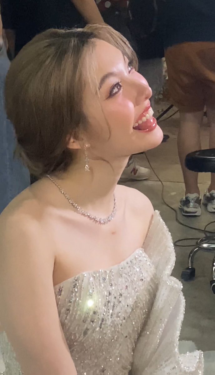 hlauvb's tweet photo. ตอนยิ้มก็น่ารัก พอทำหน้านิ่งก็สวยมาก

#ออมกรณ์นภัส #ormkornnaphat https://t.co/iuFtaCMqoM