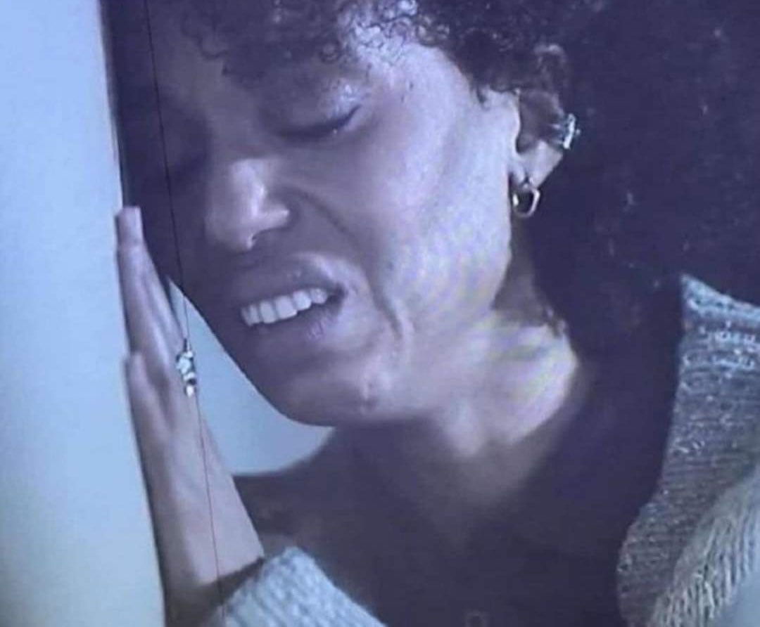 This is how bitches in yo city want you too act when they say “imma go get an outta town nigga” 😂😂😂😂