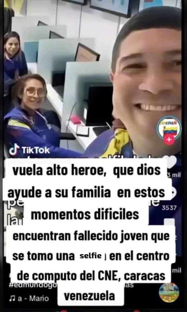 WaraNoticias's tweet photo. #DeUltimo
Chavistas asesinan al joven que por #ErrorHistorico se sacó una selfie en el centro de votación, donde las pantallas revelan derrota de #NicolasMaduro.
https://t.co/QEhhcwcf6u https://t.co/dglnUopVHS