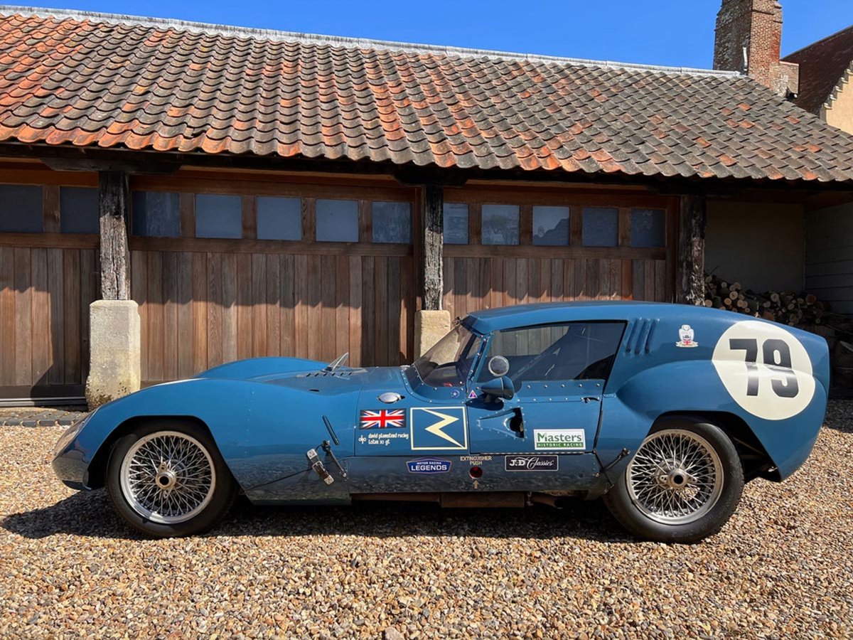 ClubLotusFrance's tweet photo. Lotus XI GT 'Breadvan' de 1964 , modèle unique ! (crédit photos The Old Racing Car Company Ltd) #MaLotus #Eleven #Breadvan #GoodwoodRevival #ClubLotusFrance @ClassicLotus @goodwoodrevival @GoodwoodRRC @ClubLotusFrance https://t.co/zrZWYZC9nF