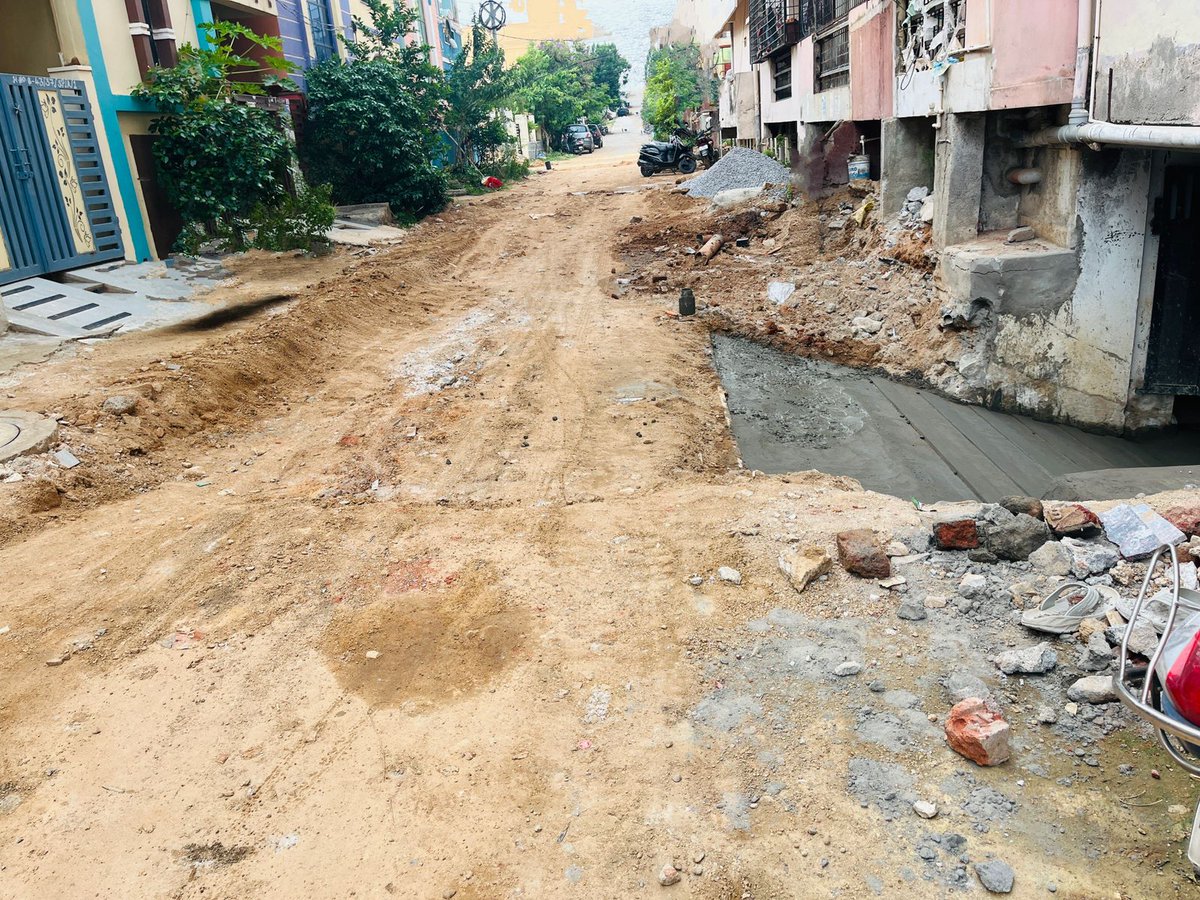 Katkuri_Raghu91's tweet photo. @ACLB_Medchal @Collector_MDL @Boduppal_MC
Respected Sir, "Missing Justice" since 30th April, 2024
#Encroachment
 "No damage of Road" says Municipal Commissioner without a visit.@revanth_anumula @KTRBRS @cdmatelangana @PMOIndia @TelanganaCMO @TelanganaCS @OffDSB @KomatireddyKVR https://t.co/9c1tsu9UV5