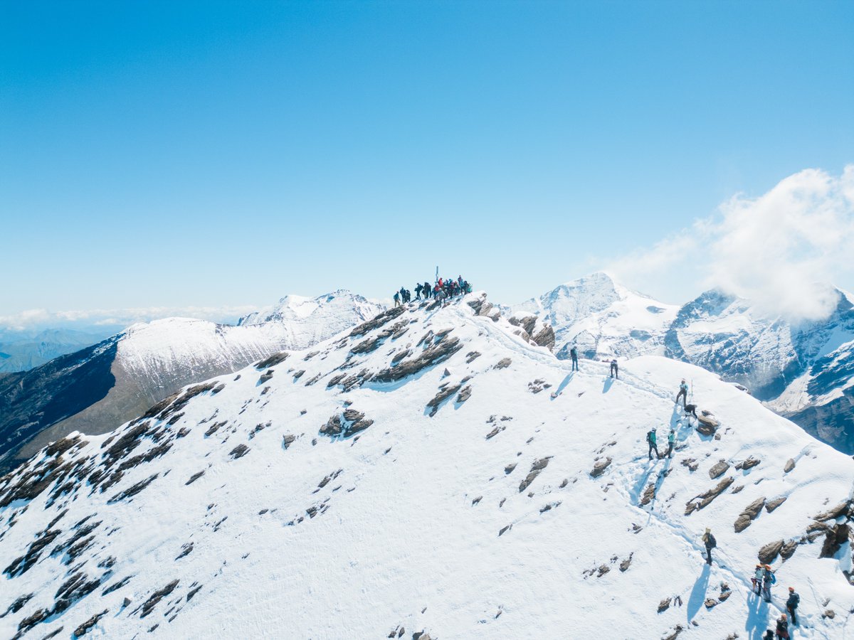 It’s not only about the summit--it’s about a collection of positive experiences that have the power to transform lives! Inspiring hope, igniting resilience, and reminding us of the strength that lies within each of us.
#climbtoheal #mountainclimbing #positivepsychology
