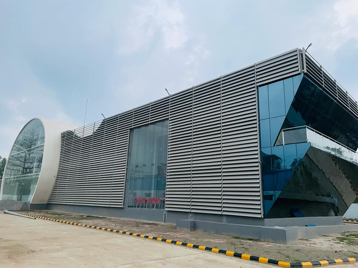 IndexBihar's tweet image. Cities with STPI (Software Technology Park of India) in Bihar:
1. Patna
2. Bhagalpur
3. Darbhanga
STPI should be there in these cities also:
1. Gaya
2. Muzaffarpur
3. Purnea
4. Rajgir.