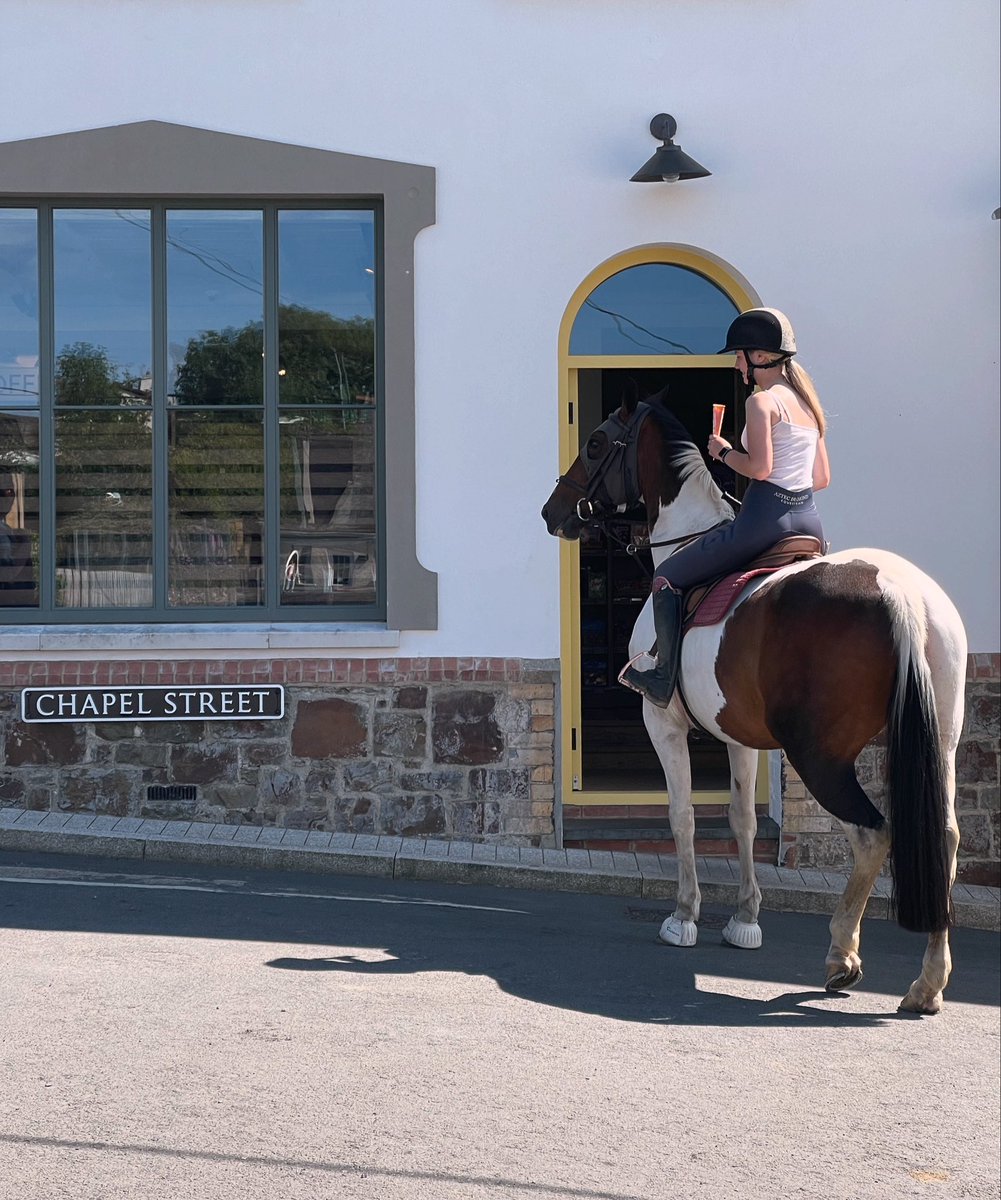 thisdevon's tweet photo. ‘Village life, everybody knows the wife
Knows how many pints you like
And where you park your bike at night’. Possible the best village shop and @ukpostoffice in #devon #this_devon @collectiveatwoolsery @j.andrewshop_woolsery #woolsery @CroydeCoffee https://t.co/FvivdGFYK1