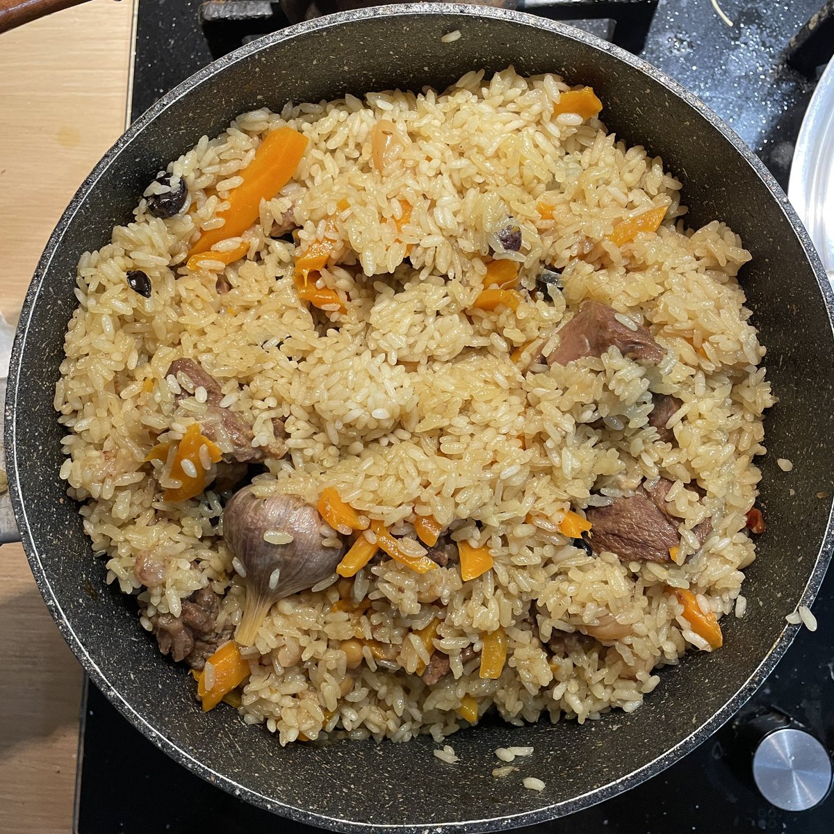 dim447's tweet image. Макароны по-флотски сделал!