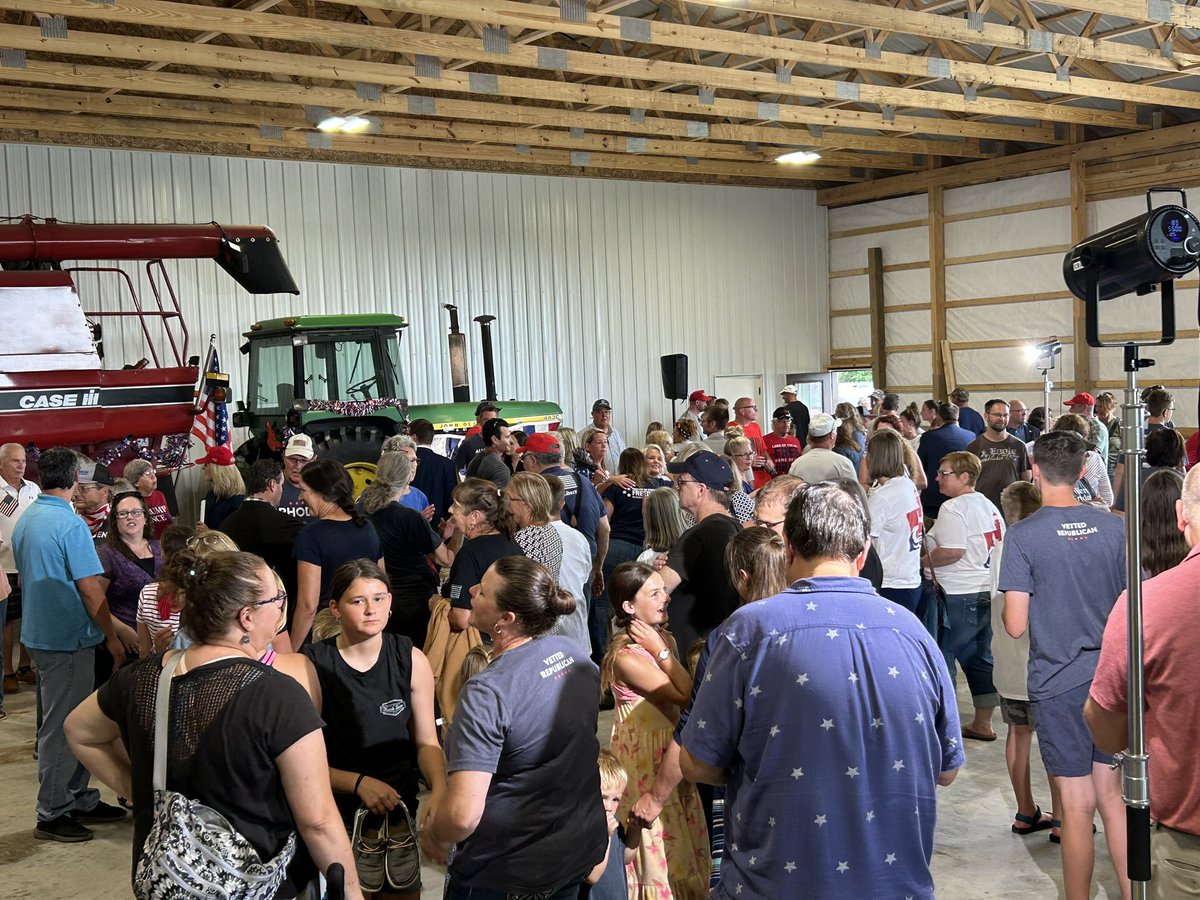 OttawaGOP's tweet image. We had a fantastic showing at the People’s Press Conference in Allendale last night! The People want vetted conservatives for office🇺🇸
OttawaGOP.org 
#Ottawagop #Voteaugust6th #Vettedcandidates