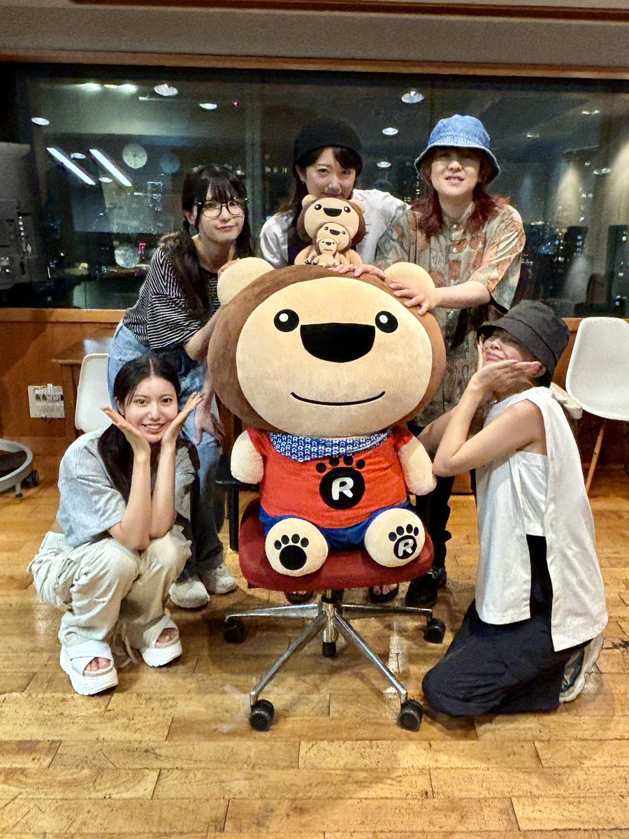 ima2_mbs's tweet image. パリオリンピックがスタートしましたが、オリンピックを楽しみにしている #イマ2 メンバーは…👀✨

そして、#渚 さんが暑い夏にオススメのあるものに興味津々😁

今夜25時30分頃から放送スタートです🎐ˎˊ˗

#田中道子
#樋口日奈 @hina_and_staff
#市原愛弓 @ichihara_ayumi_
#阿部なつき
#MBSラジオ