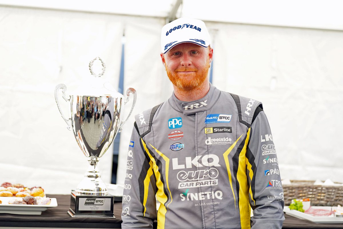 Team LKQ Euro Car Parts with SYNETIQ  - Josh Cooks wins race two at BTCC weekend... abpclub.co.uk/bodyshop-news.…